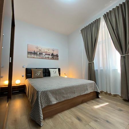 La Luna - High-End 2Bd Flat In The Top Centre By Flat Mаnager Sofia Ngoại thất bức ảnh