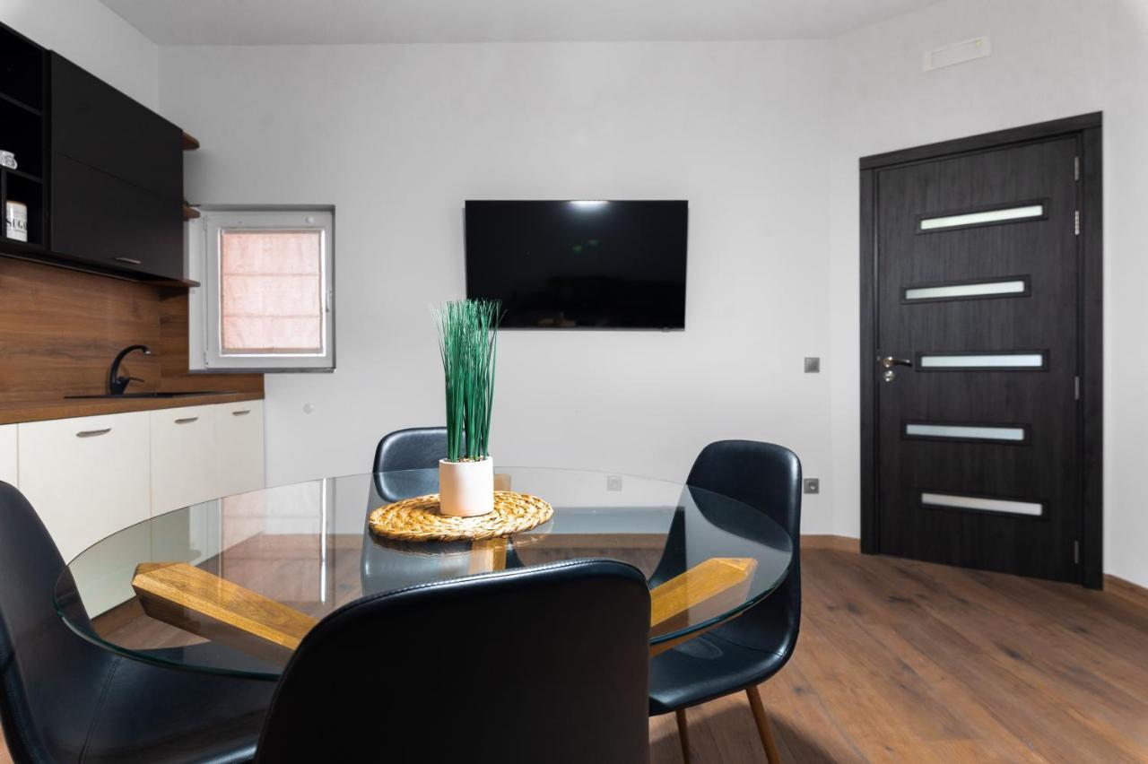 La Luna - High-End 2Bd Flat In The Top Centre By Flat Mаnager Sofia Ngoại thất bức ảnh